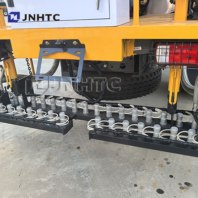 HOWO 4X2 Road Construction Trailer Asphalt Distributor Truck With Spray Bar For Asphalt Priming