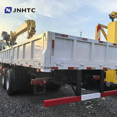 Knuckle Boom 8 Ton Hydraulic HOWO NX Cargo Flatbed Truck Mounted Crane For Sale