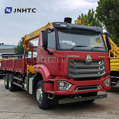 Knuckle Boom 8 Ton Hydraulic HOWO NX Cargo Flatbed Truck Mounted Crane For Sale