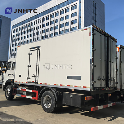 Factory Direct 6 Wheel Reefer Truck For Maintaining Frozen Or Fresh Cargo Reefer Trucks