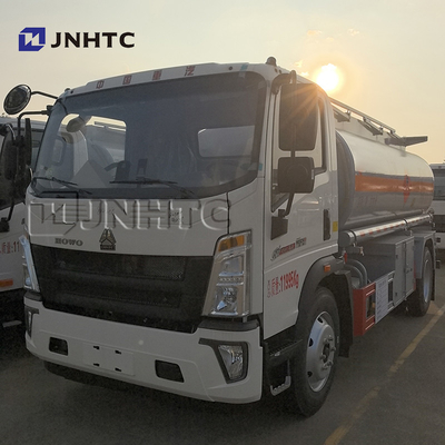 HOWO Fuel Tanker Truck 4X2 8cbm Light Duty Oil Tank Truck