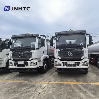 Shacman M3000 Oil Tank Truck 6x4 25CBM Fuel Tank Truck 380HP Shacman Oil Tanker Truck for Sale