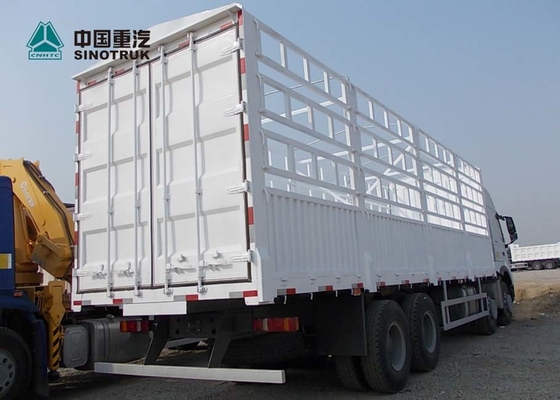 HowoA7 Sinotruk 6 By 4 10 Wheels Heavy Cargo Truck 40T - 50T White Color