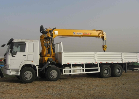 SINOTRUK HOWO Truck Mounted Crane / Truck Mounted Jib Crane For Construction