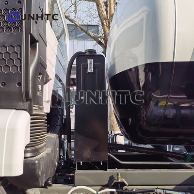 Best Selling HOWO 4*2 5m3 Vacuum Sewage Suction Truck  For Sale