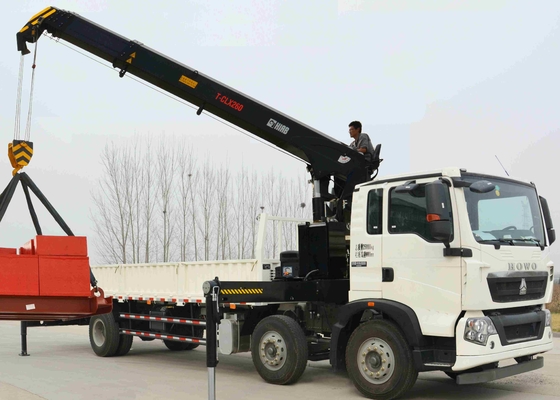 360 All Rotation Truck Mounted Knuckle Boom Cranes 10 Ton SQ10ZK3Q Red Color