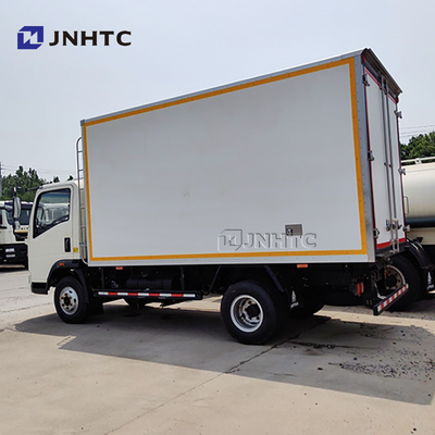 Sinotruk 4x2 Refrigerator Truck 5 Ton Freezer Cooling Truck For Live Fish Transport