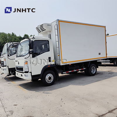 Sinotruk 4x2 Refrigerator Truck 5 Ton Freezer Cooling Truck For Live Fish Transport