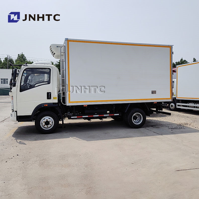 Sinotruk 4x2 Refrigerator Truck 5 Ton Freezer Cooling Truck For Live Fish Transport