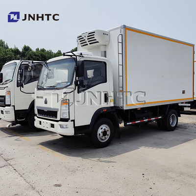 Sinotruk 4x2 Refrigerator Truck 5 Ton Freezer Cooling Truck For Live Fish Transport