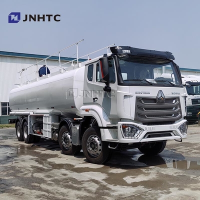 Howo NX Water Trnasporting Truck 8X4 380HP 12 Wheels From China Water Tank Truck