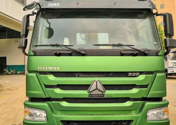 12T 6x4 Chassis Truck Mounted Boom Crane Of Sinotruk Howo7 Green Color