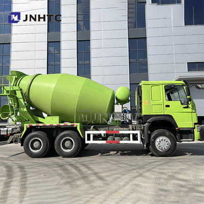 SINOTRUK HOWO 6X4 8CBM Meters Diesel Engine Hydraulic Concrete Mixer Trucks