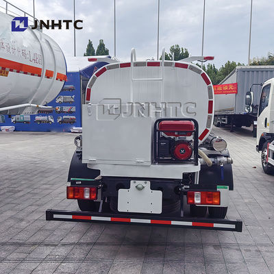 Light Sinotruk HOWO 4X2 5 Cbm Water Transport Vehicle Water Tanker Trucks