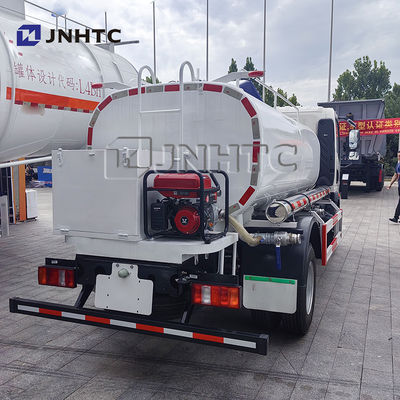 Light Sinotruk HOWO 4X2 5 Cbm Water Transport Vehicle Water Tanker Trucks