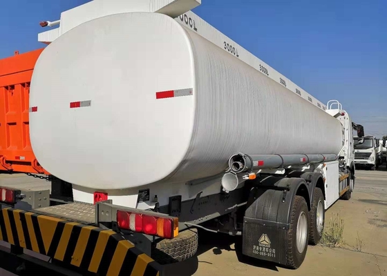 371hp 6x4 Fuel Tank Truck SINOTRUK HOWO A7 10 Wheels 21cbm Capacity