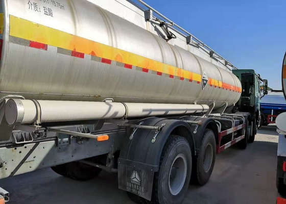 6 * 4 371hp Fuel Tank Truck 21cbm For Hazardous Chemicals Transportation