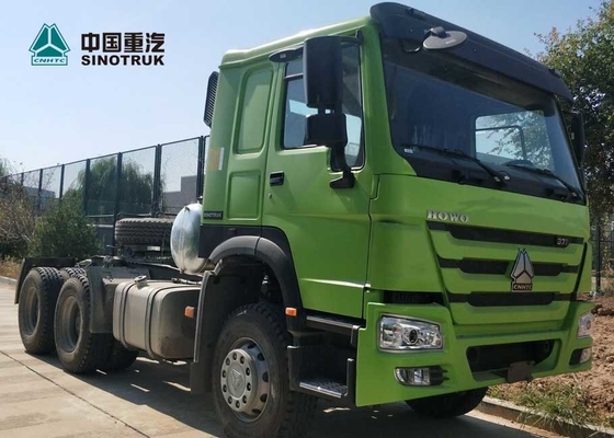 HOWO Drawing Head Tractor Truck LHD Single Berth Cabin 10 Wheels Green Color