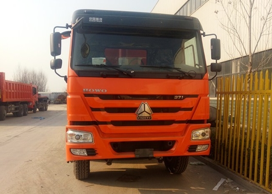 Four - Axle SINOTRUK 371 HP Heavy Dump Truck 8×4 50 Tons Loading 28CBM