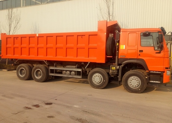 Four - Axle SINOTRUK 371 HP Heavy Dump Truck 8×4 50 Tons Loading 28CBM