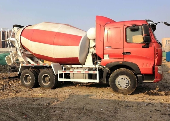 Big Horsepower Commercial Cement Mixer 6 X 4 Type Three Axle Eaton Motor