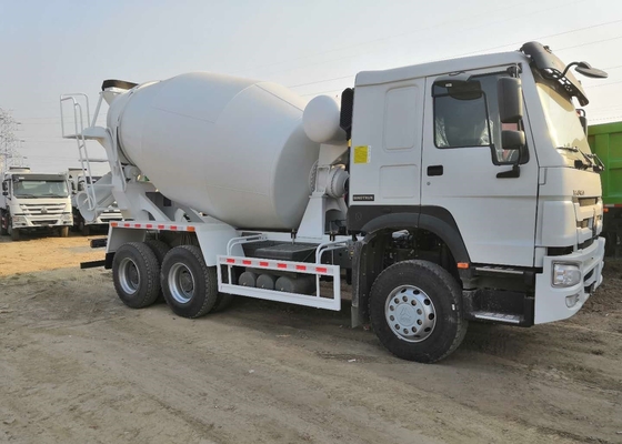 HOWO Concrete Mixer Truck Self Loading Cement Mixer Lorry Type 6 Drive 4