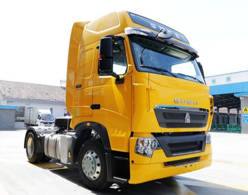Yellow Color Sinotruk 4x2 Howo Tractor Truck 290hp Euro II Emission Standard
