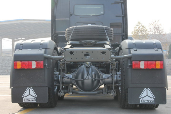 Sinotruk 371hp 420hp Tractor Prime Mover Truck 6x4 10 Wheels With 50# 90# Kingpin