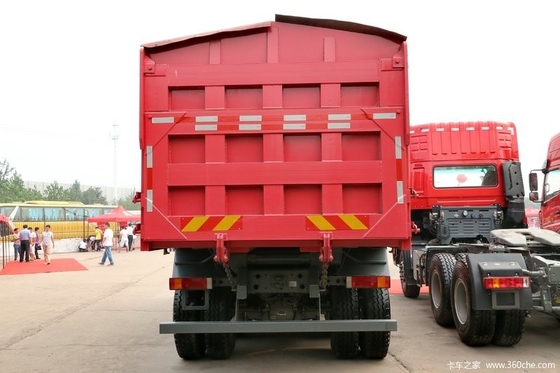 ISO Passed SINOTRUK SWZ 4X2 Cargo Container Truck 6 Wheel Van / Lorry / Goods Vehicles