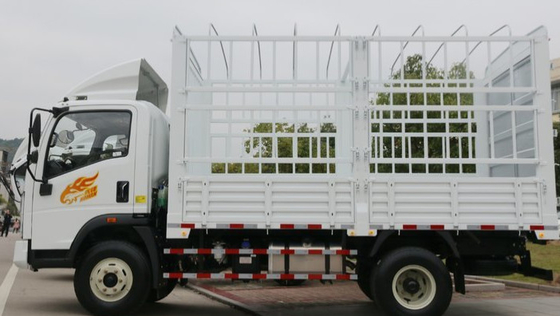 SINOTRUK 4x4 Cargo Truck 380hp 40 Ton Capacity With HW76 High Deck Cab