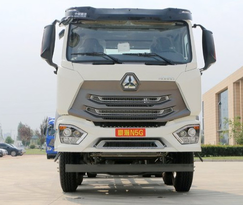 SINOTRUK HOHAN 8X4 Heavy Cargo Truck 30-52 Ton ZZ1315M4666C1 Low Fuel Consumption