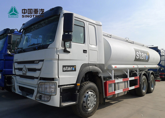 HOWO EURO 2 336 Fuel Tank Truck , Oil Tanker Truck 25CBM 20 Tons Payload