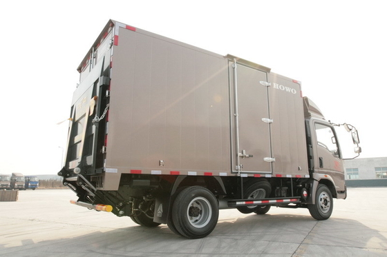 Sinotruk 4x2 HOWO Light Duty Commercial Trucks 3-4 Ton Capacity High Efficiency