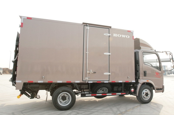 Sinotruk 4x2 HOWO Light Duty Commercial Trucks 3-4 Ton Capacity High Efficiency