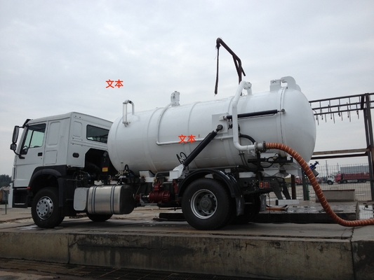 SINOTRUK HOWO Sewage Suction Truck 10000L-15000L 4X2 6 Wheels Liquid Waste Trucks