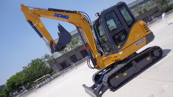 XE60D Light Duty Excavator , Hydraulic Crawler Excavator With 6T Operate Weight