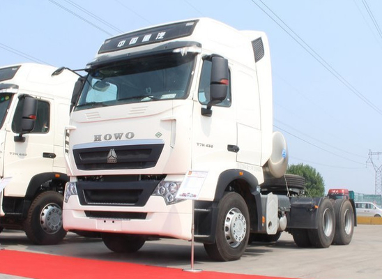 White SINOTRUK 371HP Prime Mover Truck 10 Tyre Howo Tractor Head Truck