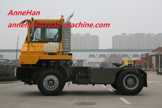 Sinotruk Port Tractor Truck Single Cabin With 4 Tires And 1 Spare