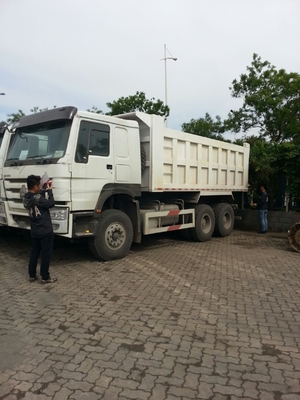 Ghana 6x4 10 Wheels Heavy Duty Dump Truck 20M3 Mid Lifting Tipper Truck LHD