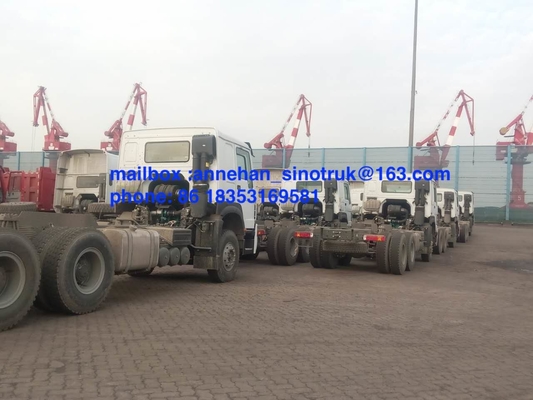 Sinotruk 6x4 10 Wheels Tractor Truck 371hp HW79 Cabin With 2 Sleepers And Air Conditioner