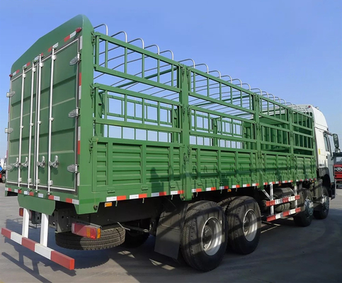 60 Tons LHD Manual 8x4 Sinotruk Howo Cargo Truck