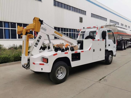 ISUZU 5 Tons Light Wrecker Tow Truck For City Road Rescue with Manual Gearbox High Operation Efficiency