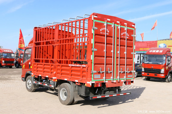 12 Ton 6 Wheeler Cargo Truck Sinotruk HOWO Light Truck with Red Color