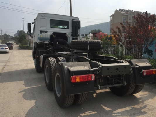 White Sinotruk Howo Series Prime Mover Truck International Zz4257s3241 400L