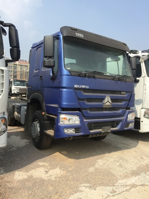 Blue Sinotruk Howo 371 Prime Mover Truck Tractor Trailer Truck ZZ4257N3241W