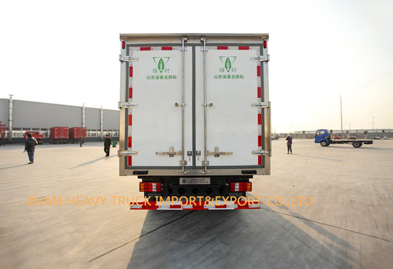 Howo 4X2 Light Duty Refrigerated Truck 5 tons 60000kg 7 TON
