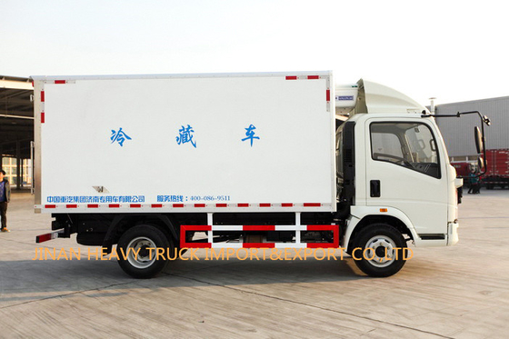 2 Axle 5T Howo Light Duty Commercial Trucks Refrigerator Cold Room Van