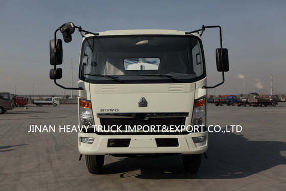 Fecal Collection Sewage Vacuum Suction Truck SINOTRUK Light Howo 5000 Liter