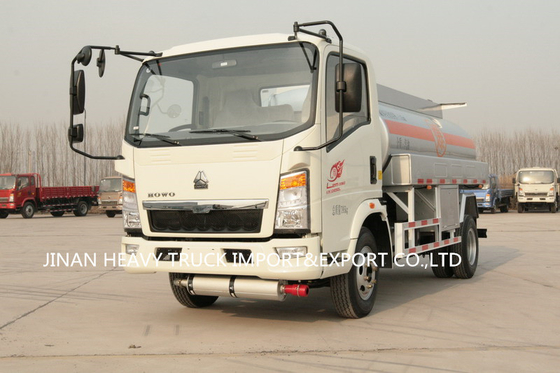 Sinotruk Howo 4x2 RHD LHD Oil Tank Truck 5000 Liters 5m3 3 Tons