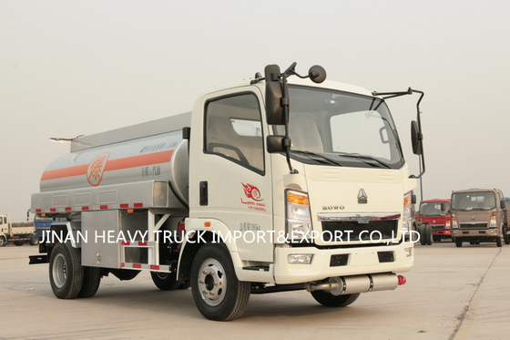 Sinotruk Howo Light Mini Oil Fuel Tanker Truck 4x2 6cbm 6000Liter